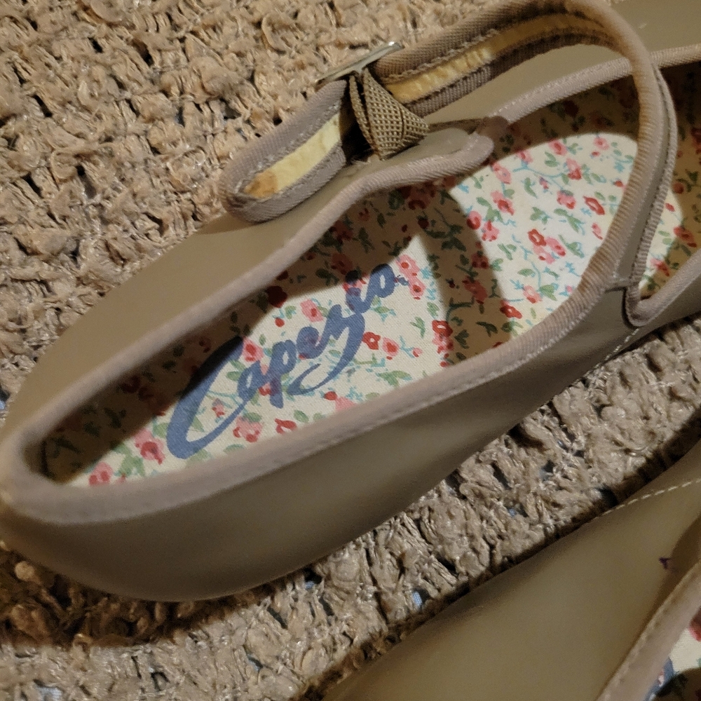 Vintage CAPEZIO Mary Jane Dance Shoes Tan With Ankle Strap Size 8 - Picture 6 of 10